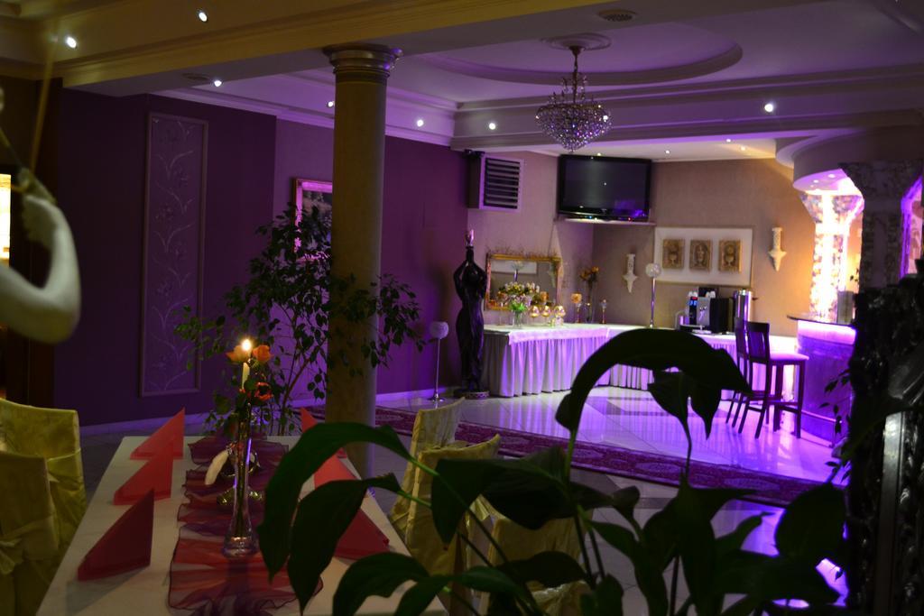 Hotel Palac Akropol Lublin Exterior photo